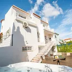 Luxurious - Pool, Hot Tub, Cinema And Golf