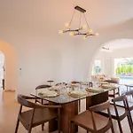 Luxurious - Pool, Hot Tub, Cinema And Golf Villa *