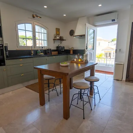 Villa Luxurious - Pool, Hot Tub, Cinema And Golf