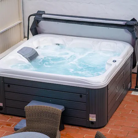 빌라 Luxurious - Pool, Hot Tub, Cinema And Golf *