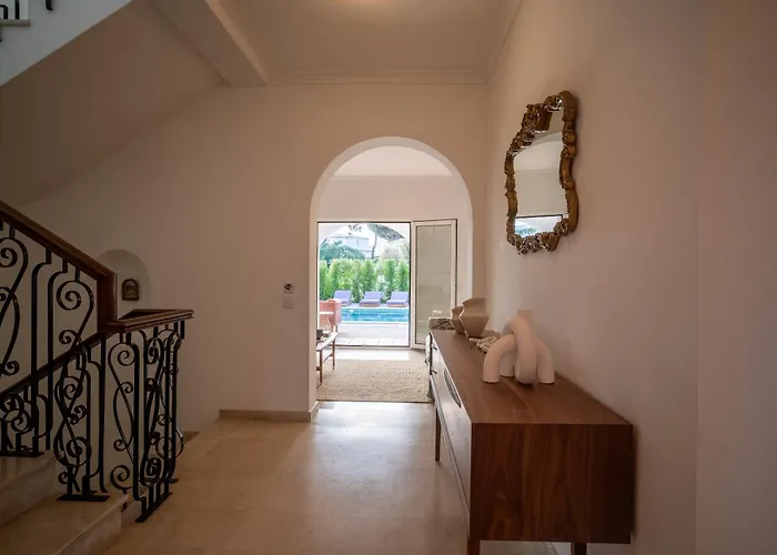 Luxurious - Pool, Hot Tub, Cinema And Golf 维拉摩拉