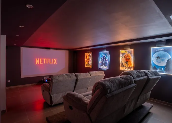 فيلة Luxurious - Pool, Hot Tub, Cinema And Golf