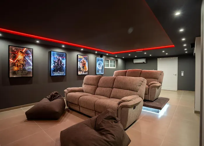 Luxurious - Pool, Hot Tub, Cinema And Golf 维拉摩拉